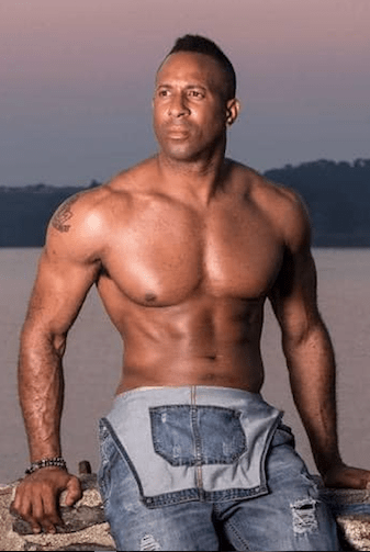 stripteaseur Quimper